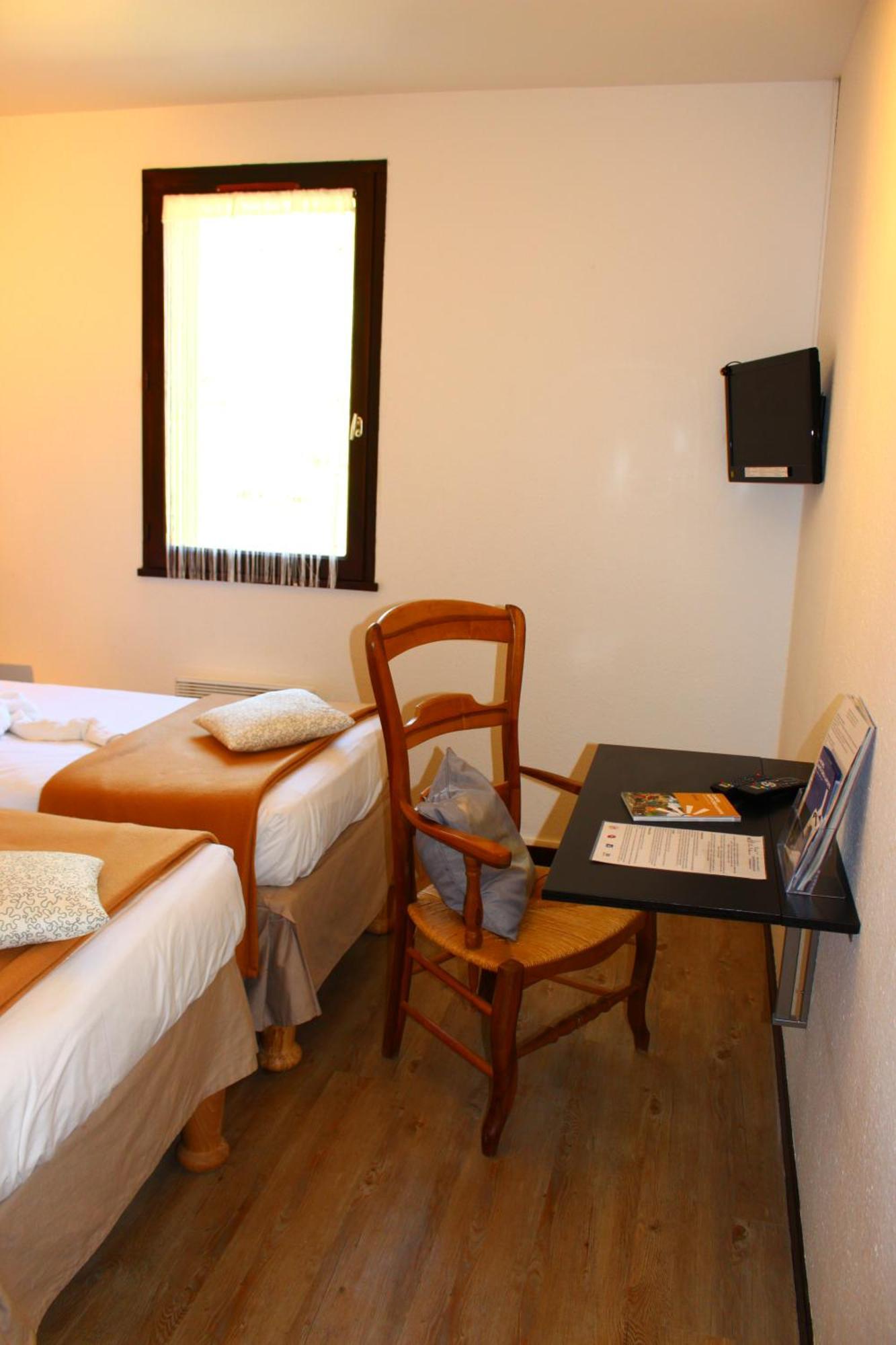Hotel Les Gabarres Tour-de-Faure Δωμάτιο φωτογραφία