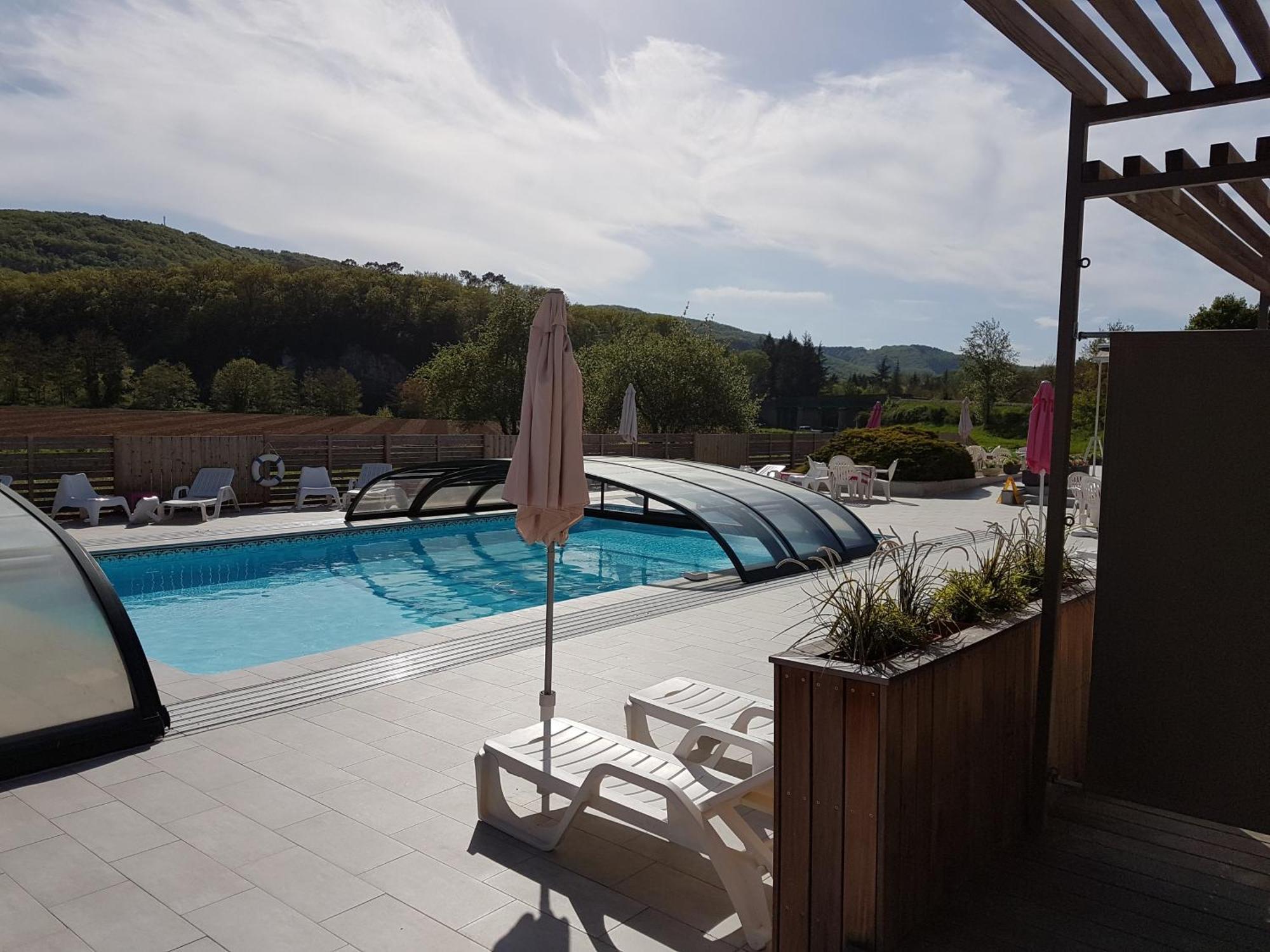 Hotel Les Gabarres Tour-de-Faure Δωμάτιο φωτογραφία