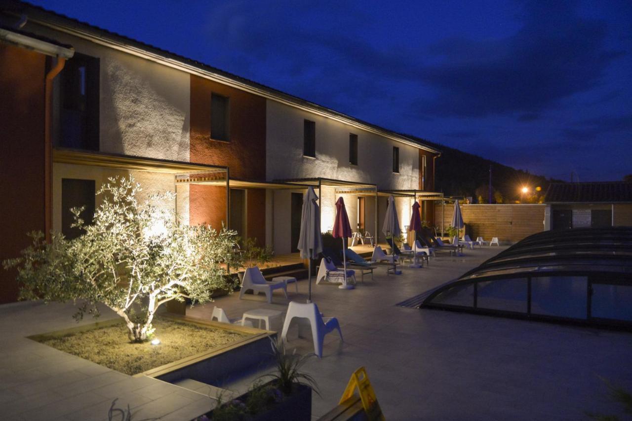 Hotel Les Gabarres Tour-de-Faure Εξωτερικό φωτογραφία